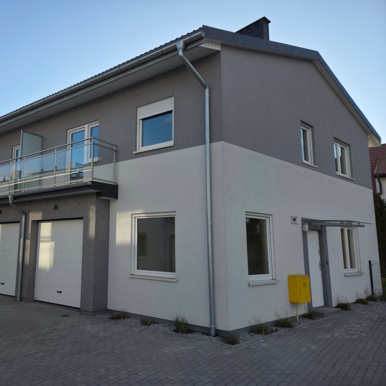 Nowoczesne domy szeregowe Spacerowa Residence w Radwanicach